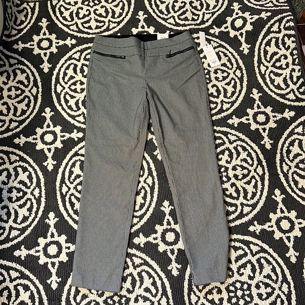 NWT Candie’s Audrey Fit Pull on Business Pants